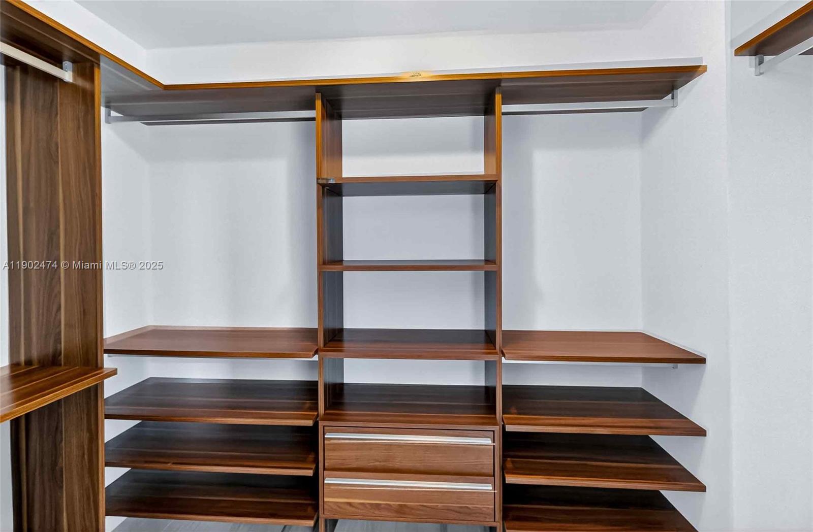 480 NE 31st St #4407 Miami, FL 33137