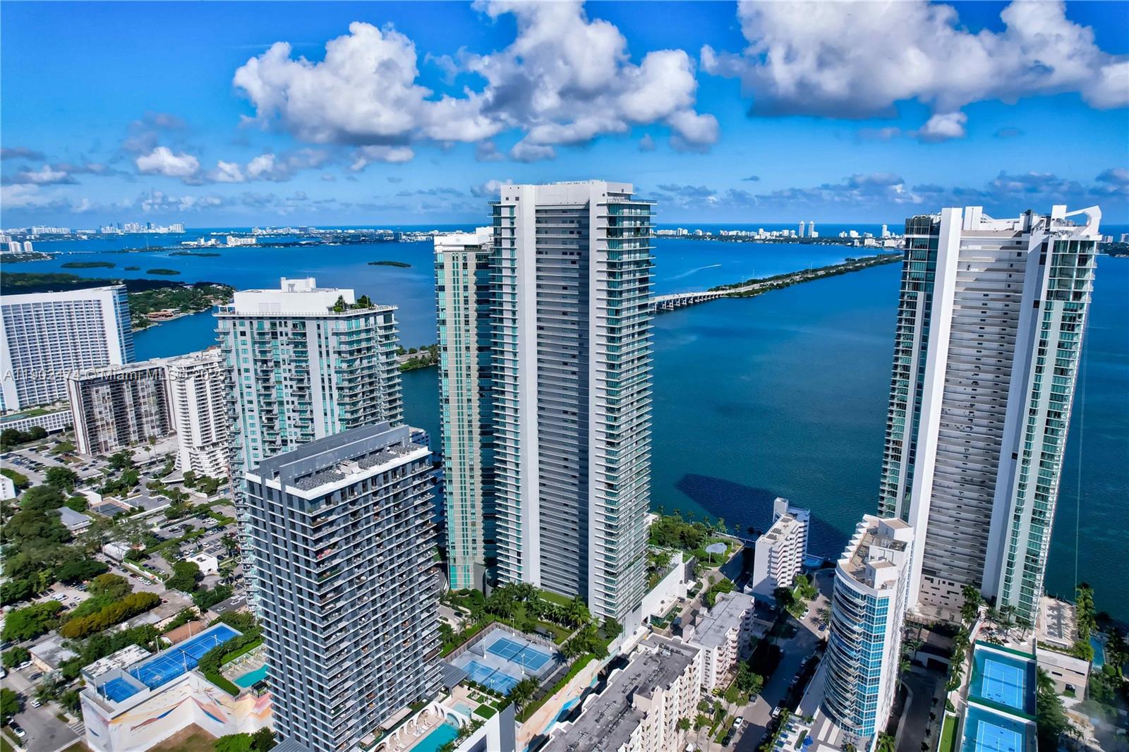 480 NE 31st St #4407 Miami, FL 33137