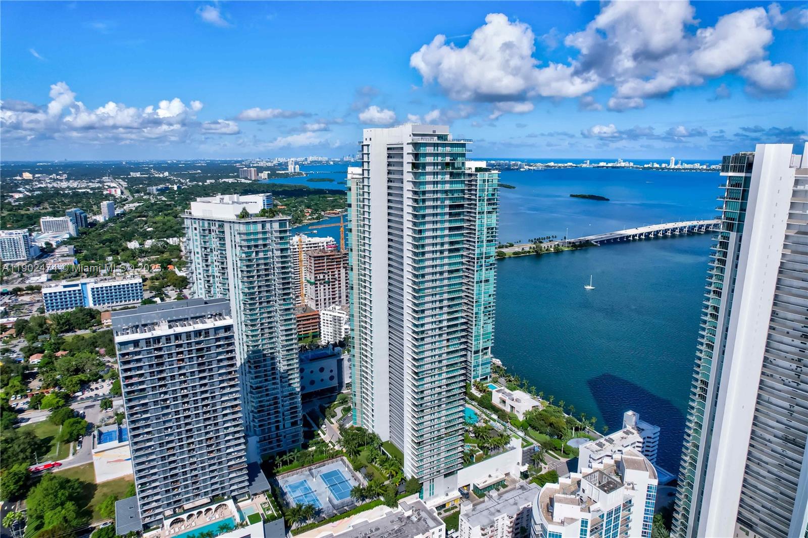 480 NE 31st St #4407 Miami, FL 33137