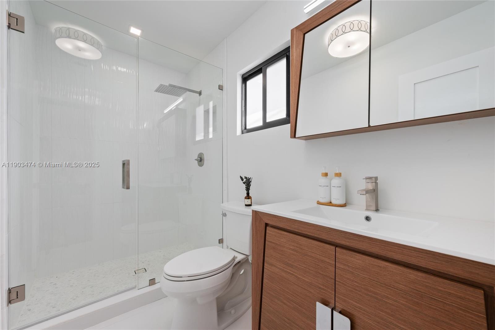 2735 SW 65th Ave Miami, FL 33155 2735 SW 65th Ave Miami, FL 33155