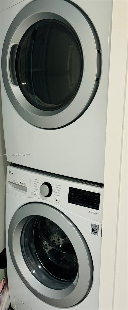 image Canvas Condo10