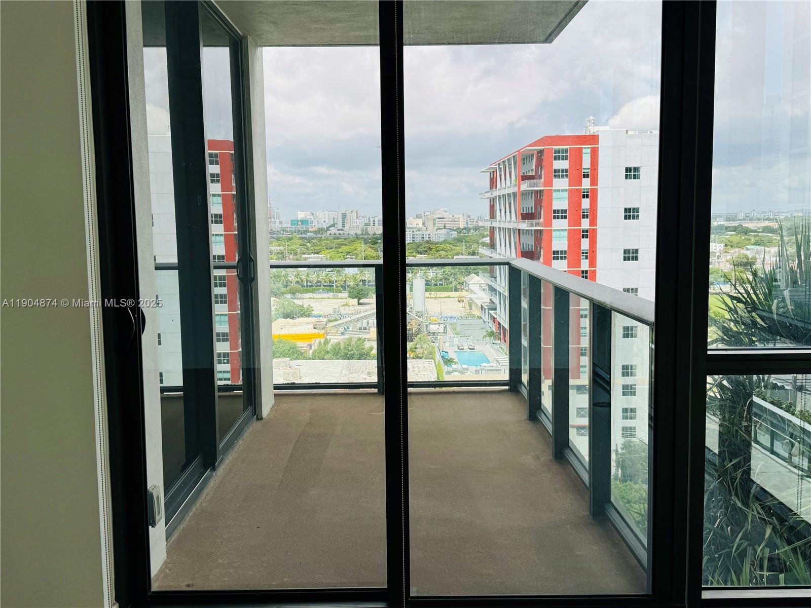 image Canvas Condo13