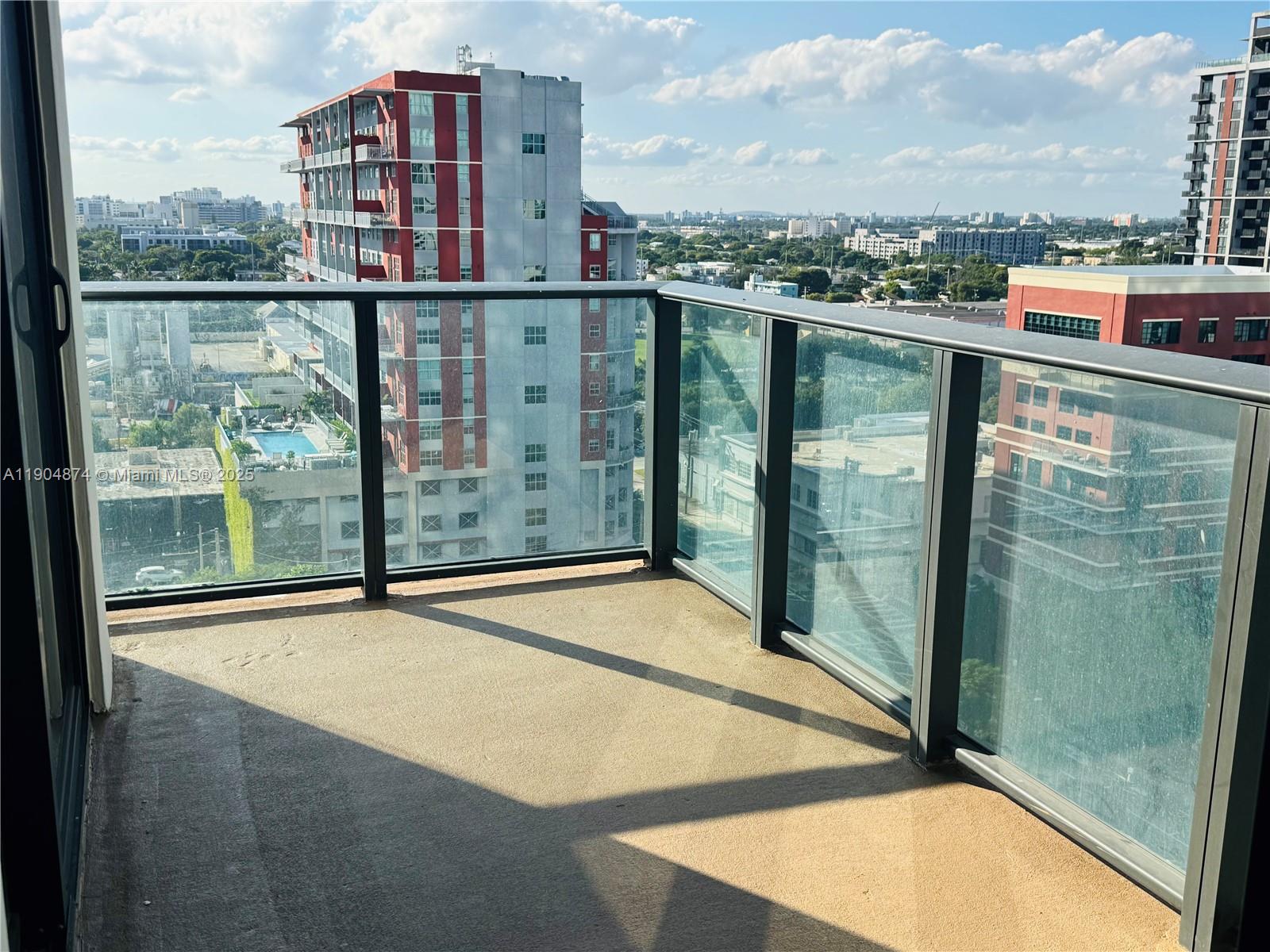 image Canvas Condo15