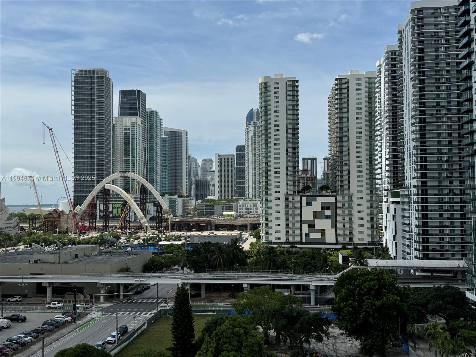 image Canvas Condo18