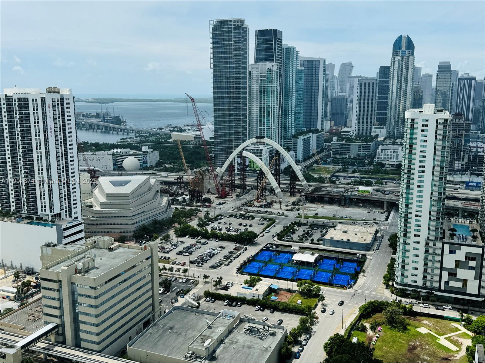 image Canvas Condo23