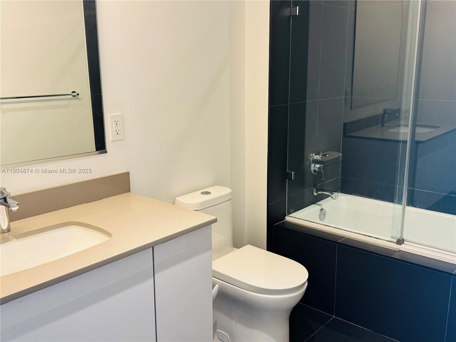 image Canvas Condo34