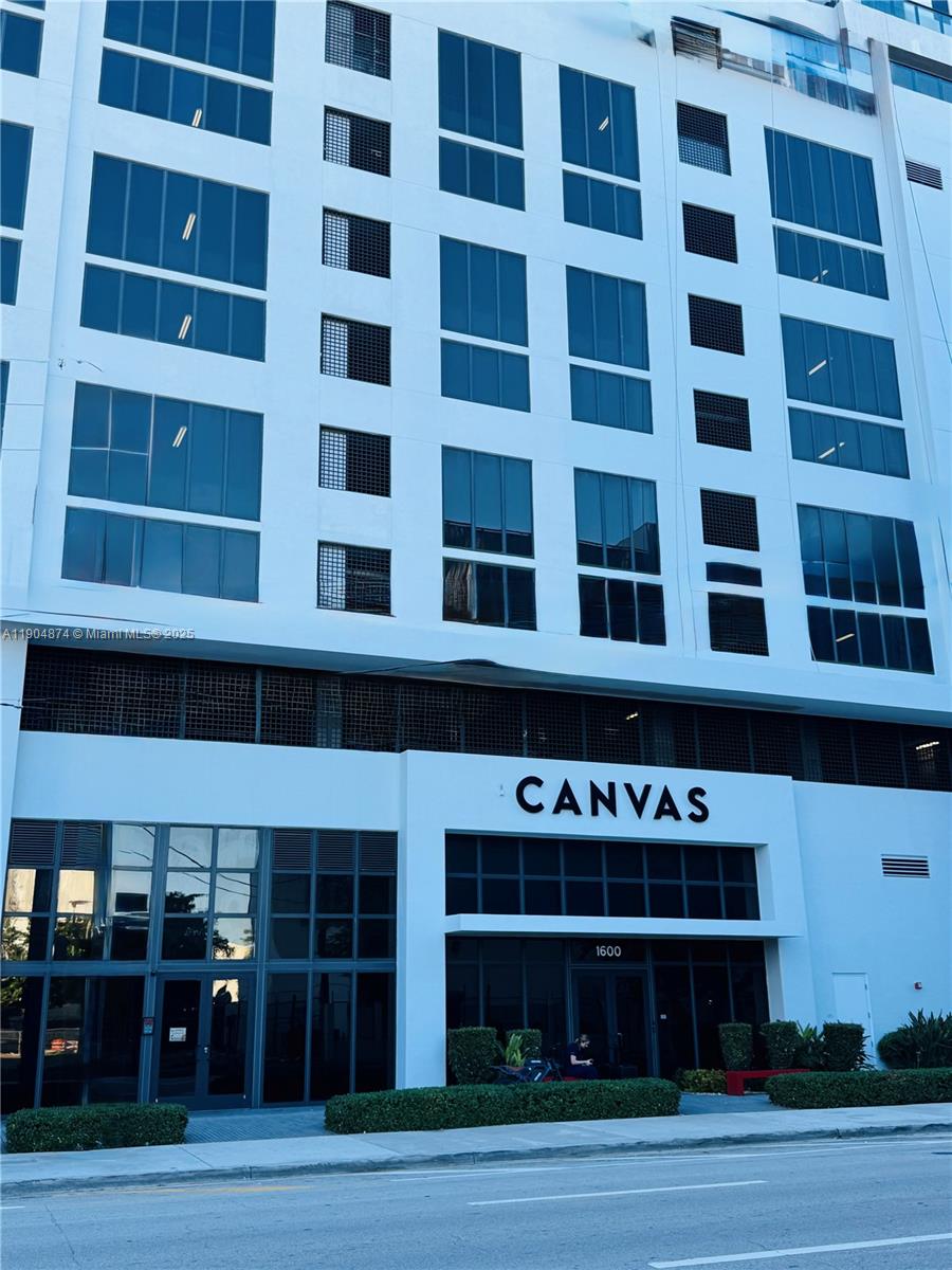 image Canvas Condo37