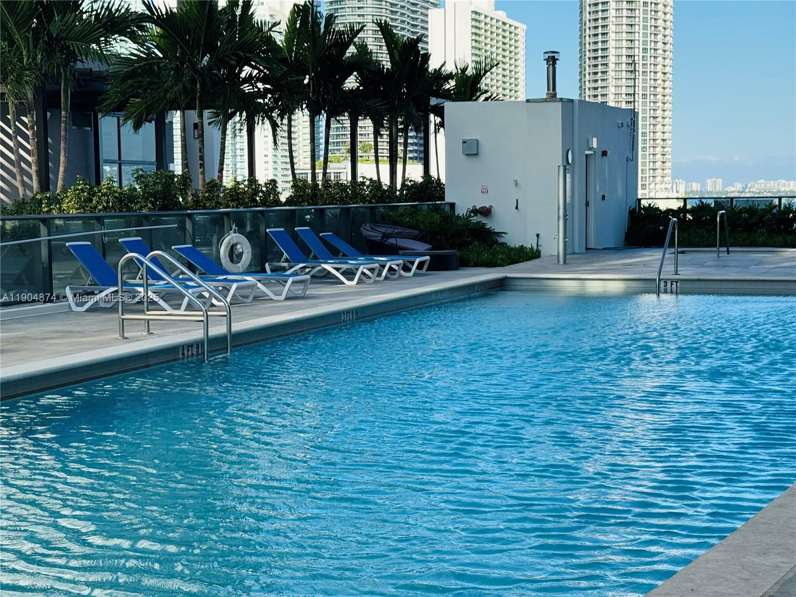 image Canvas Condo41