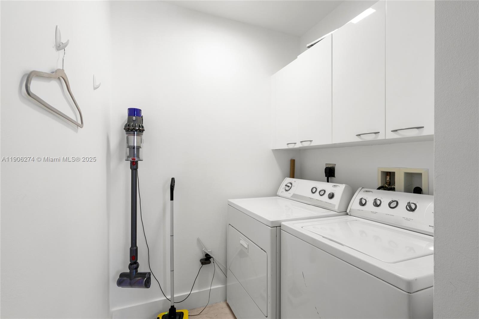 15901 Collins Ave #1206 Sunny Isles Beach, FL 33160