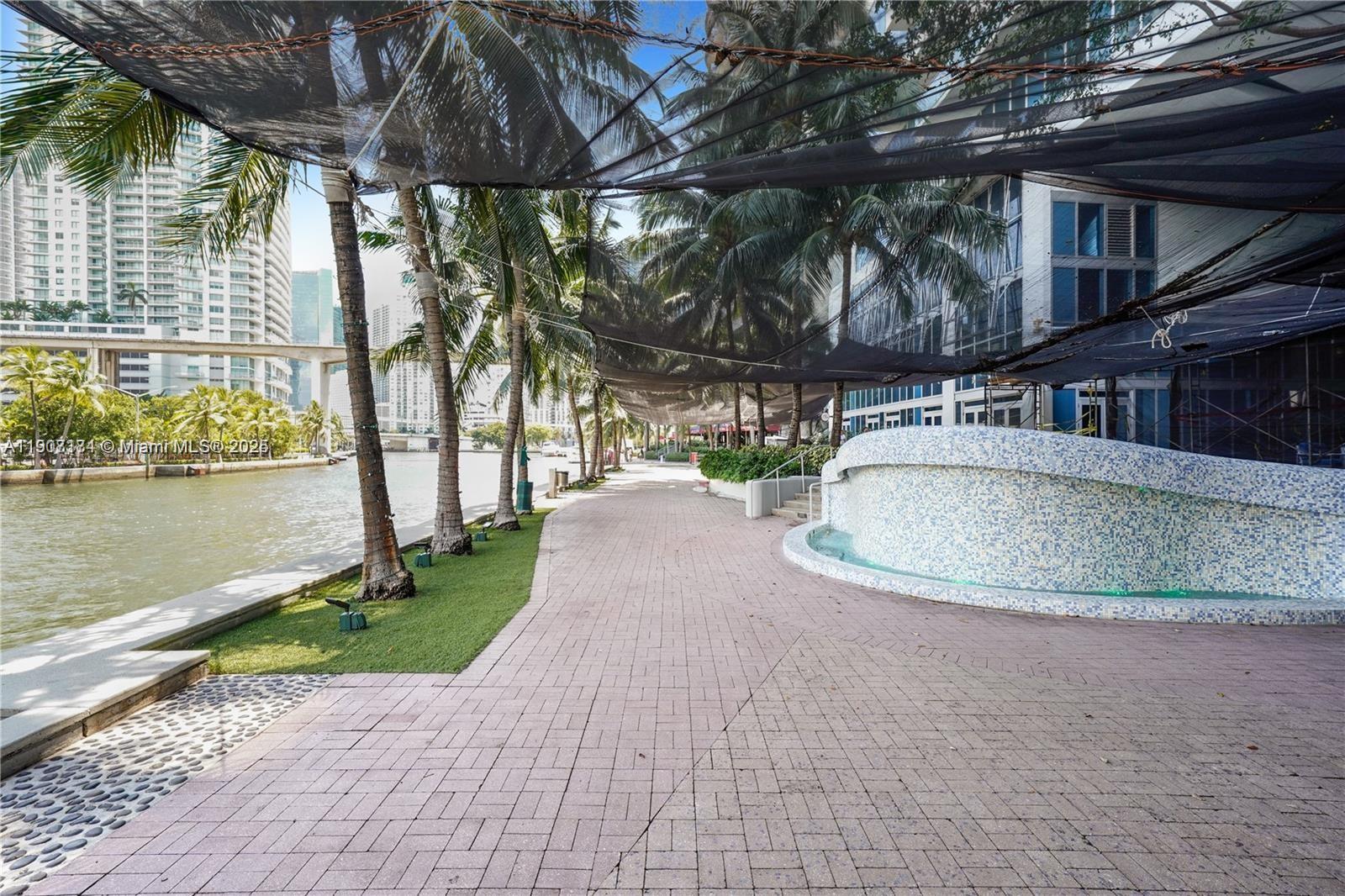 image Latitude On The River Con12