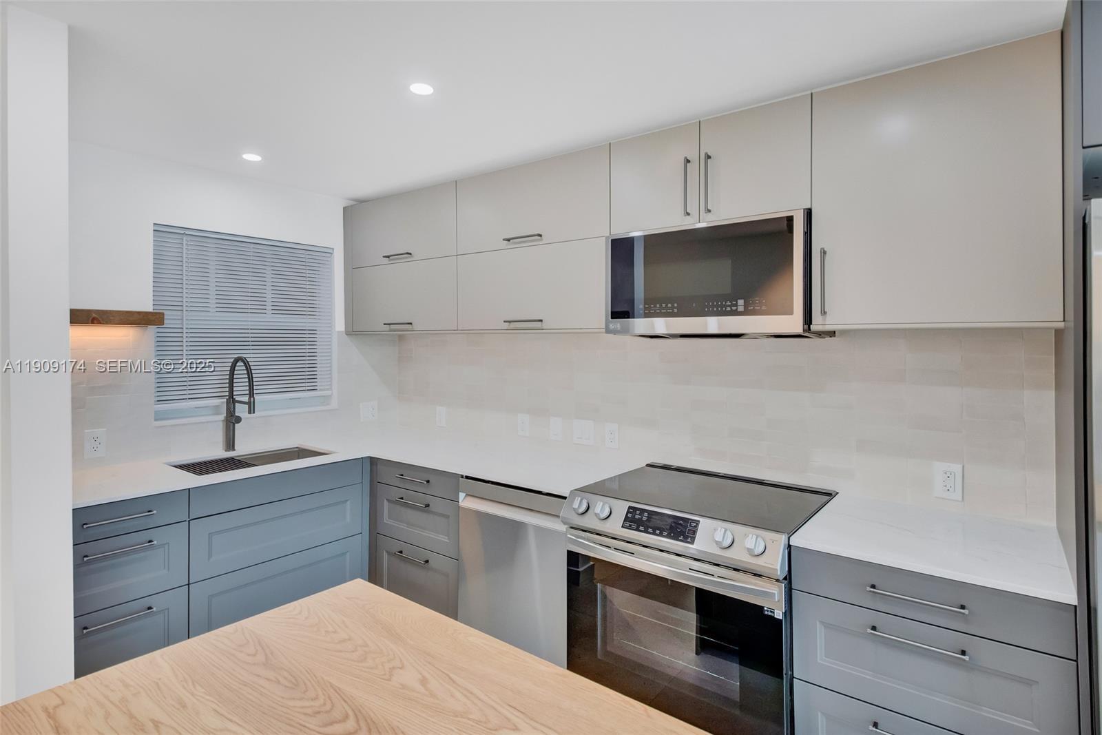 54 Isle Of Venice Dr #7 Fort Lauderdale, FL 33301