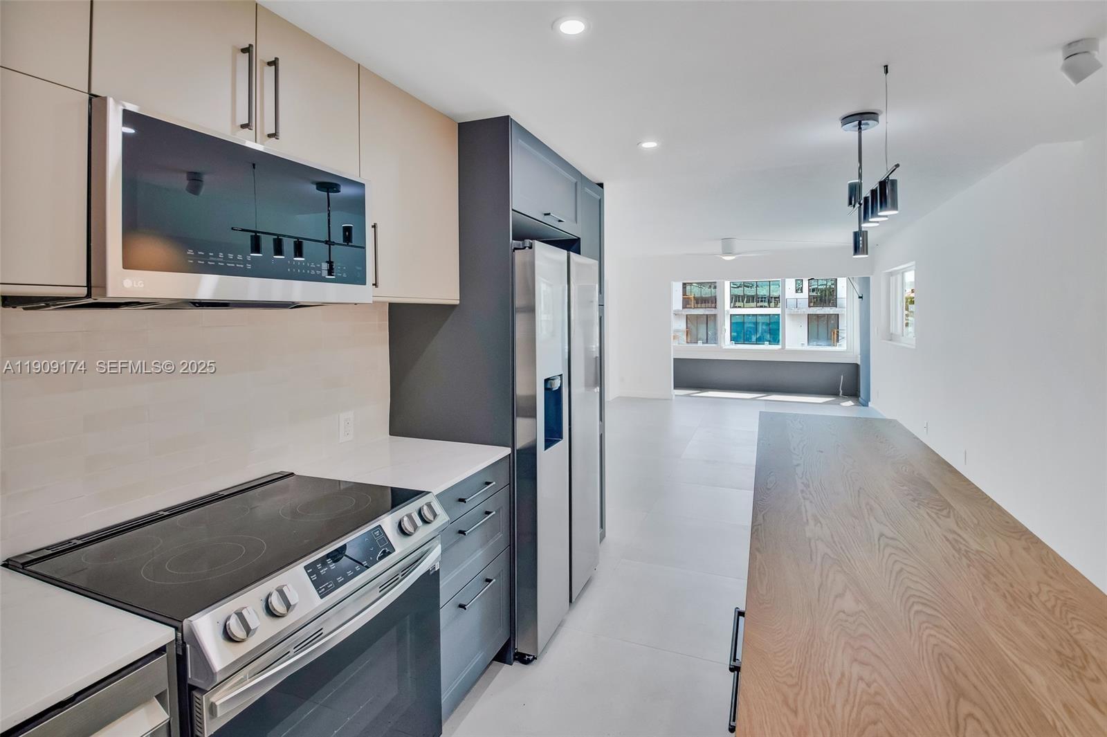 54 Isle Of Venice Dr #7 Fort Lauderdale, FL 33301