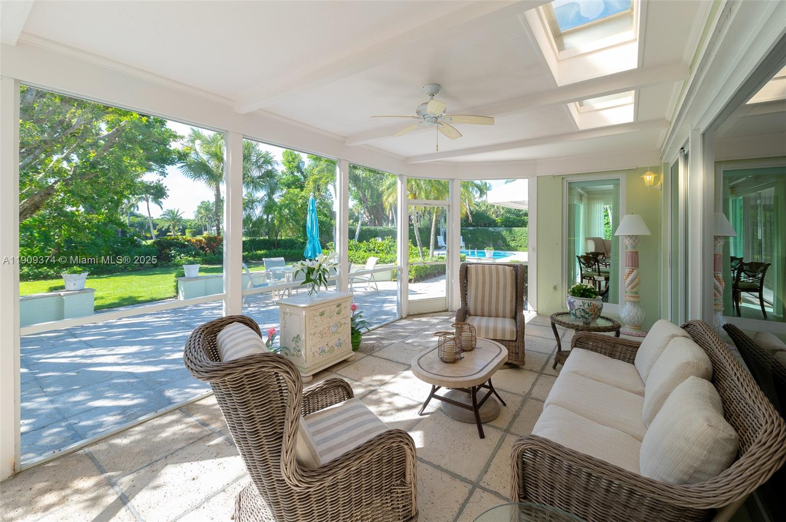 18 Gomez Rd Jupiter Island, FL 33455