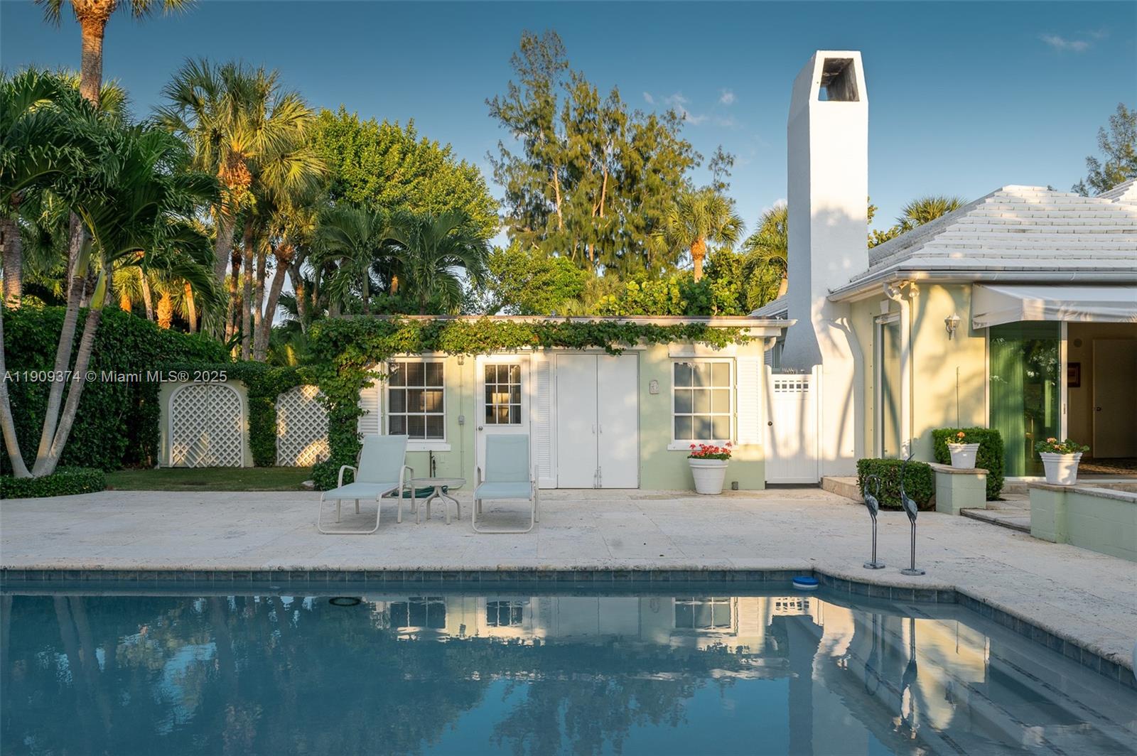 18 Gomez Rd Jupiter Island, FL 33455