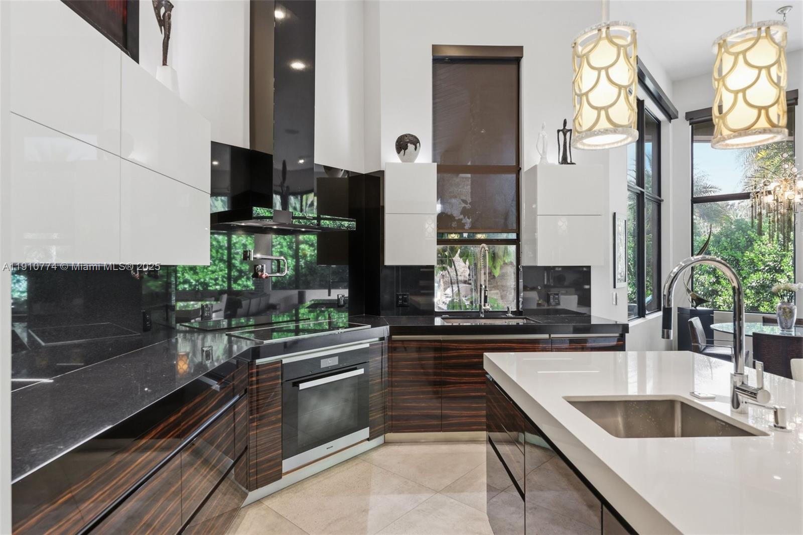 12321 NW 2nd St Plantation, FL 33325