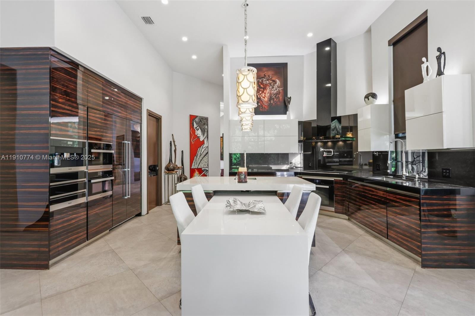 12321 NW 2nd St Plantation, FL 33325