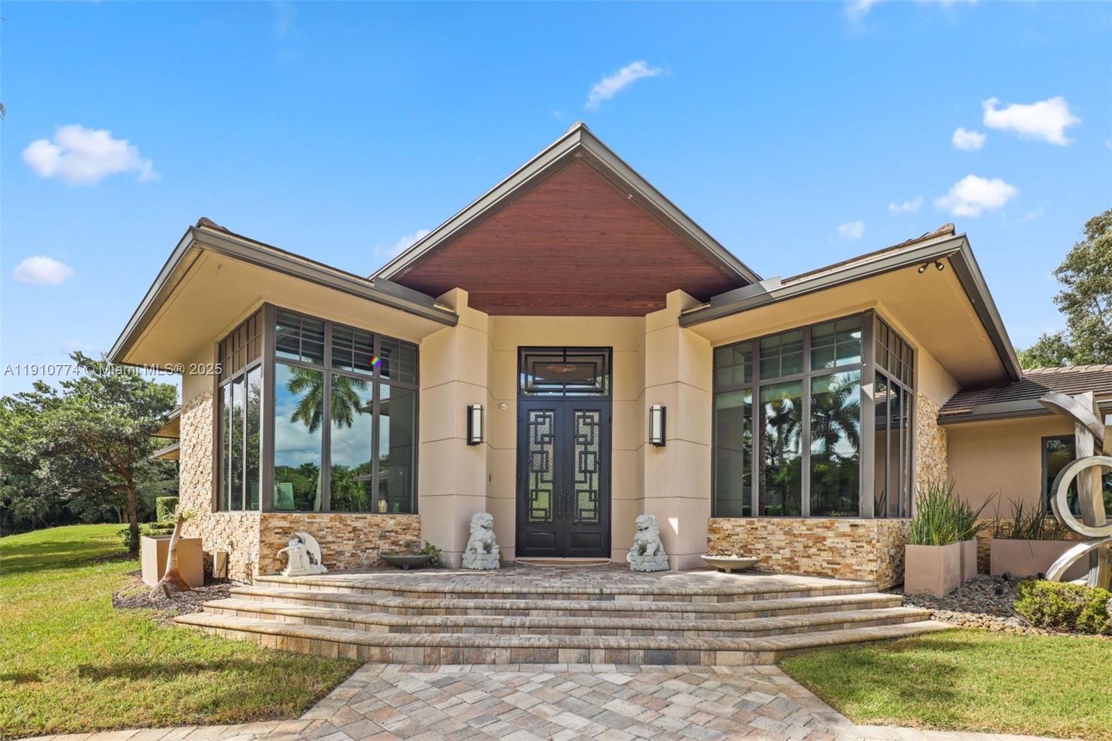 12321 NW 2nd St Plantation, FL 33325