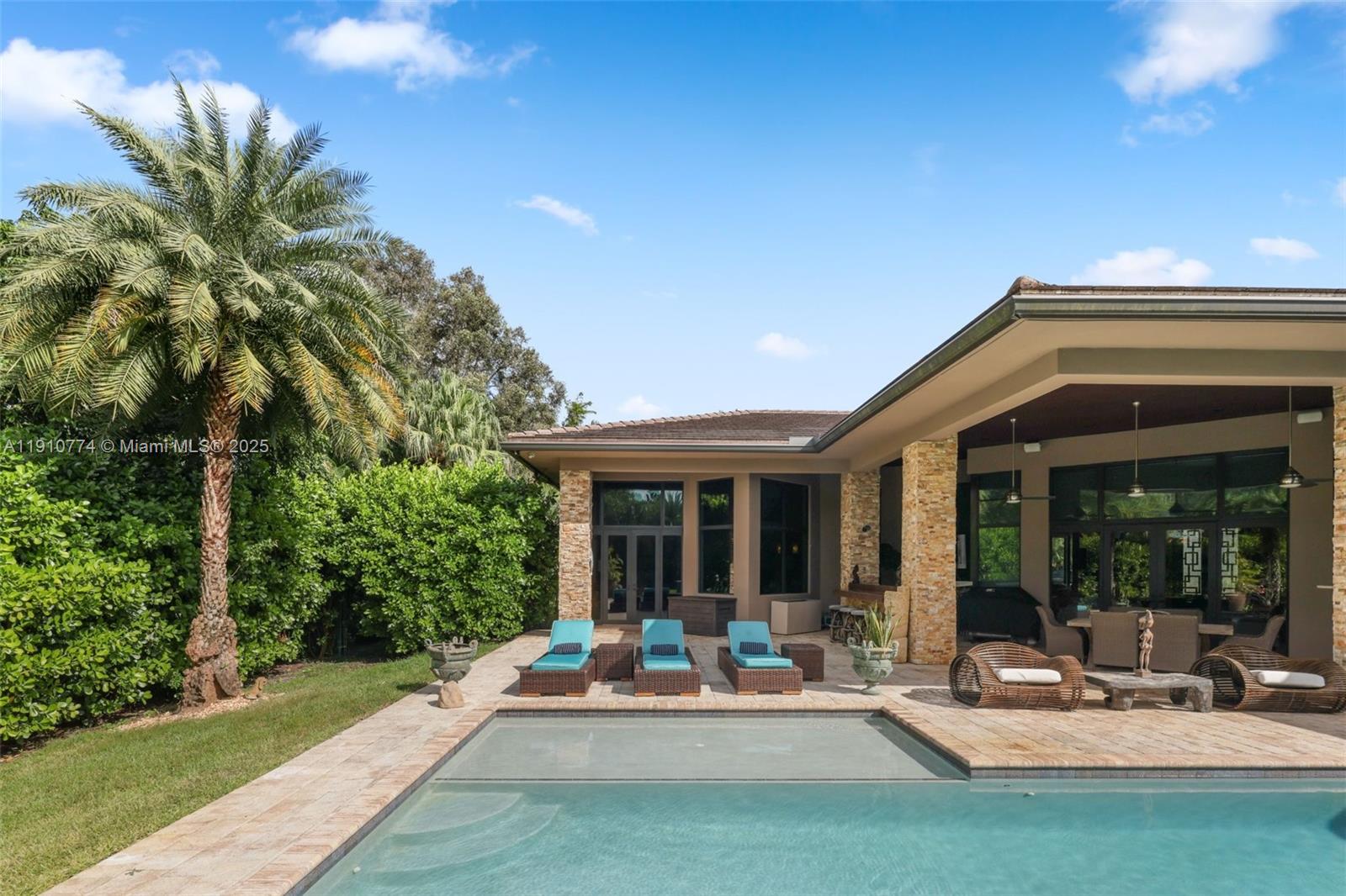 12321 NW 2nd St Plantation, FL 33325