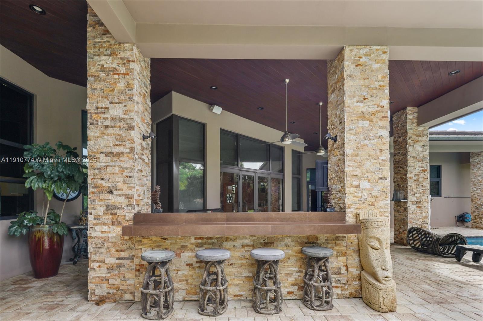 12321 NW 2nd St Plantation, FL 33325