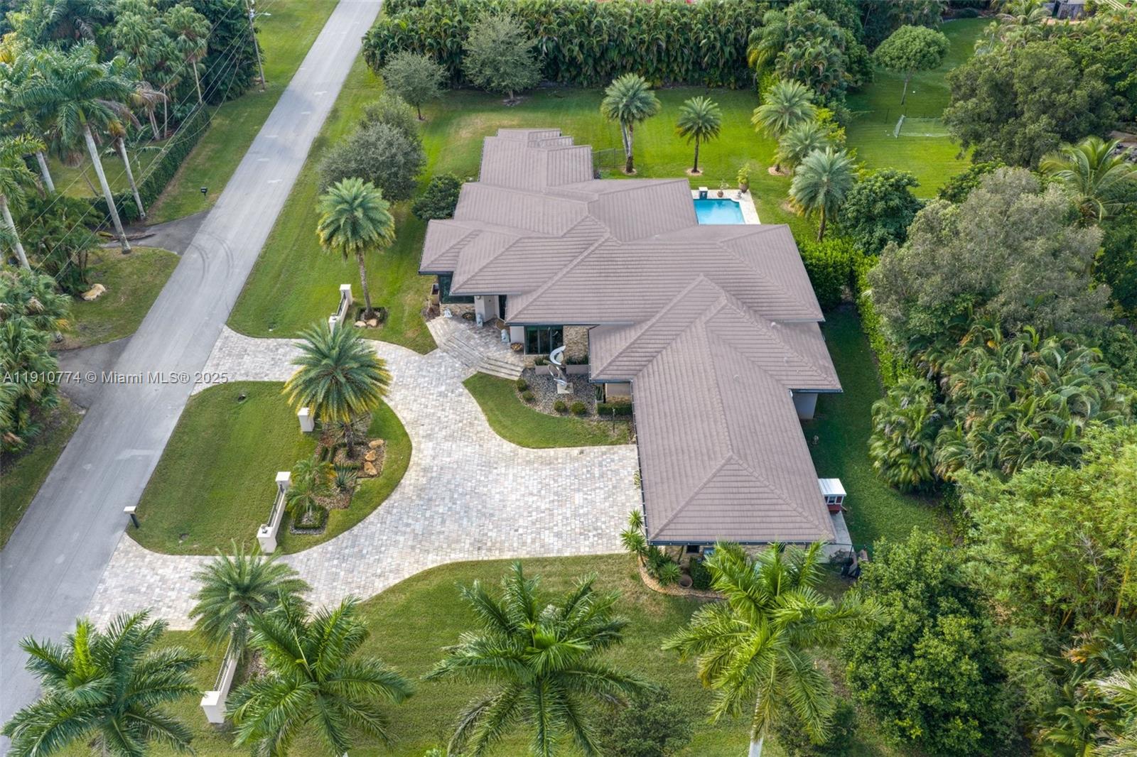 12321 NW 2nd St Plantation, FL 33325