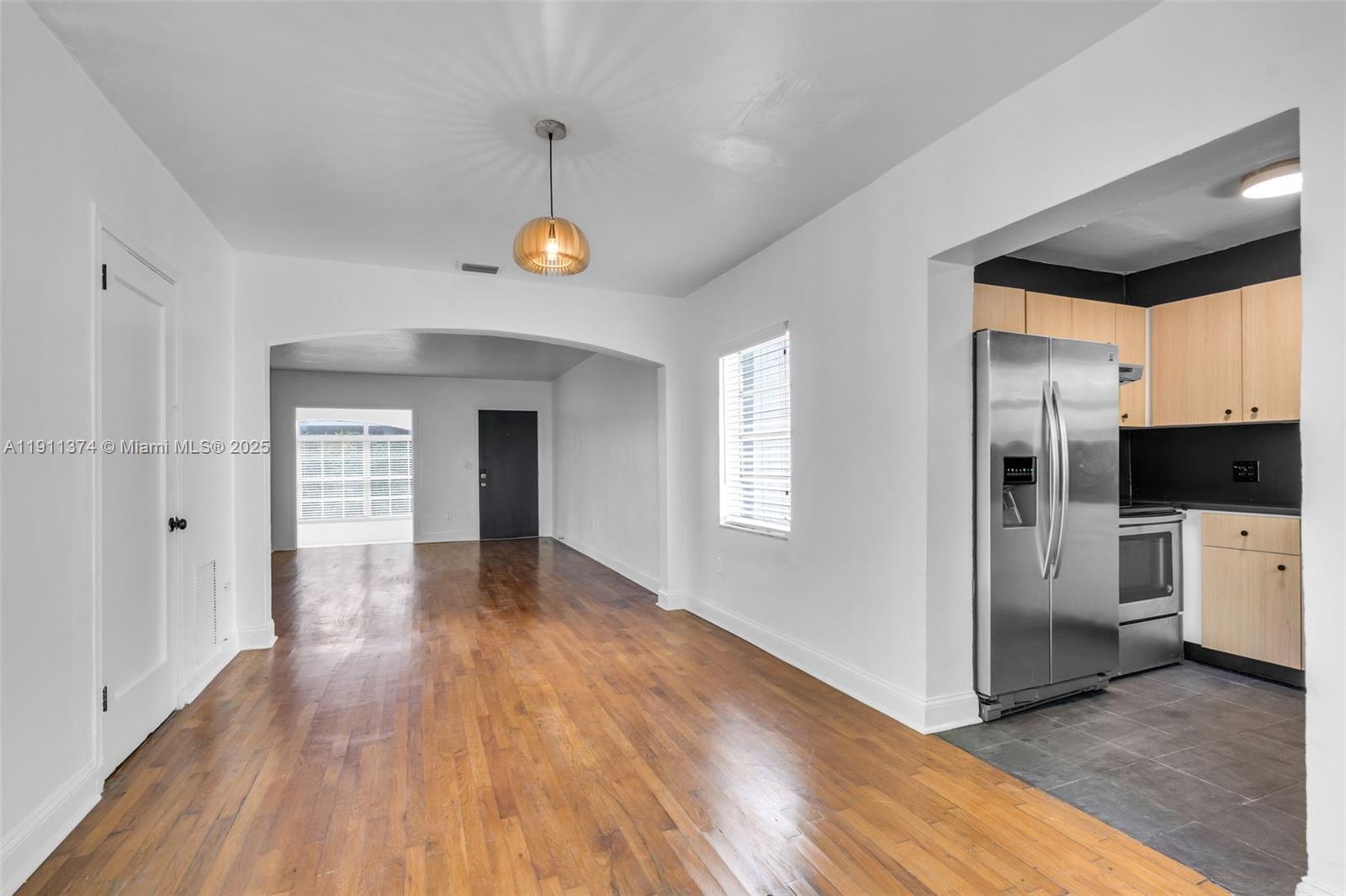 10 Century Ln Miami Beach, FL 33139