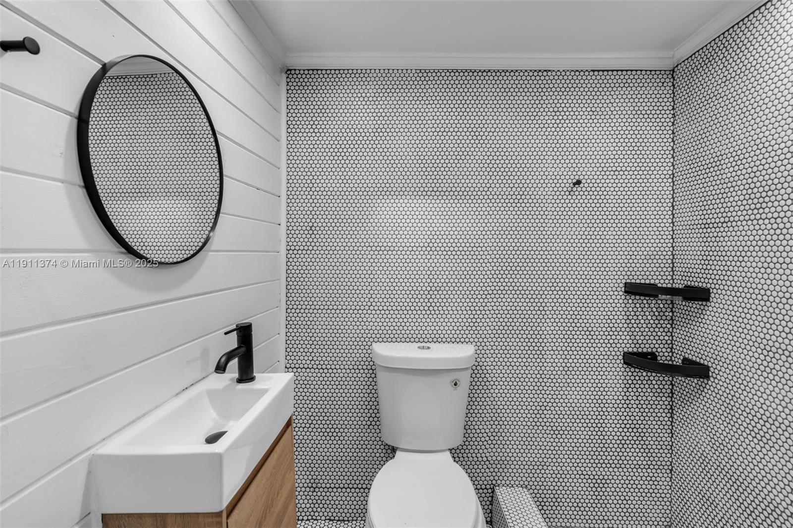 10 Century Ln Miami Beach, FL 33139