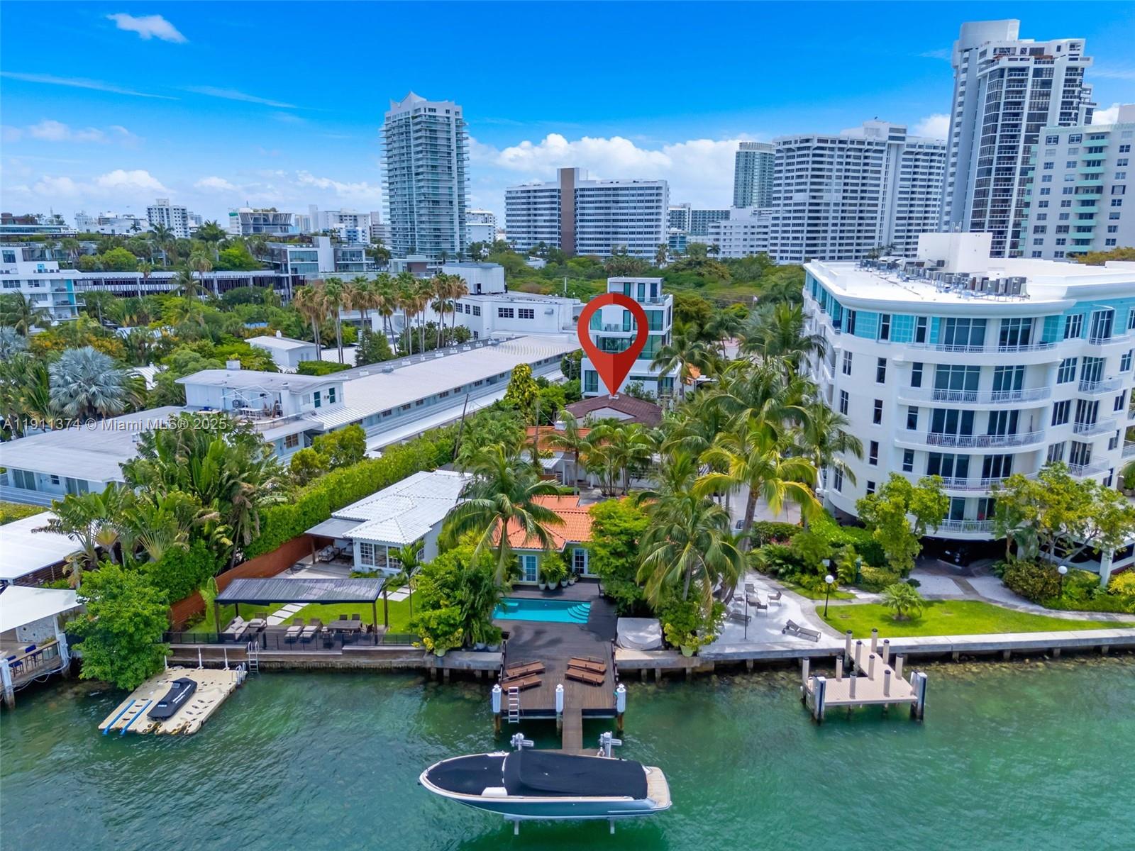 10 Century Ln Miami Beach, FL 33139