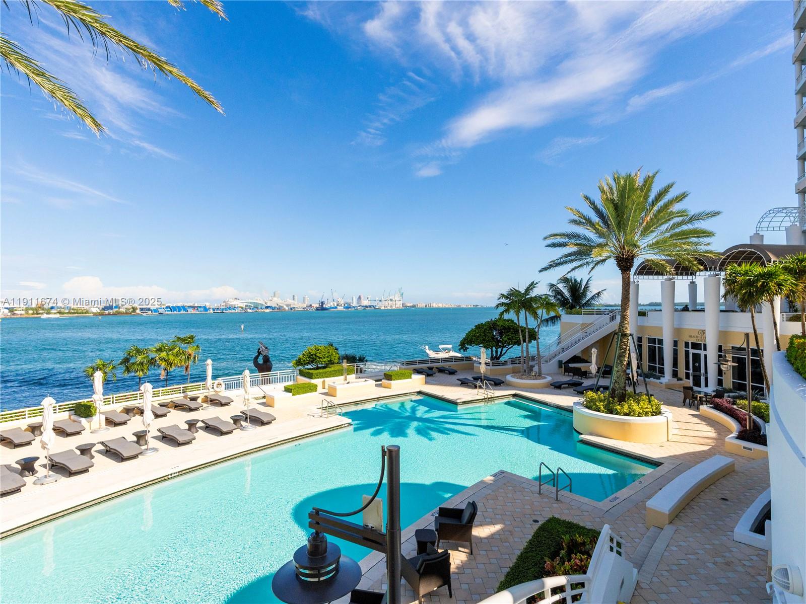 848 Brickell Key Dr #3904 Miami, FL 33131