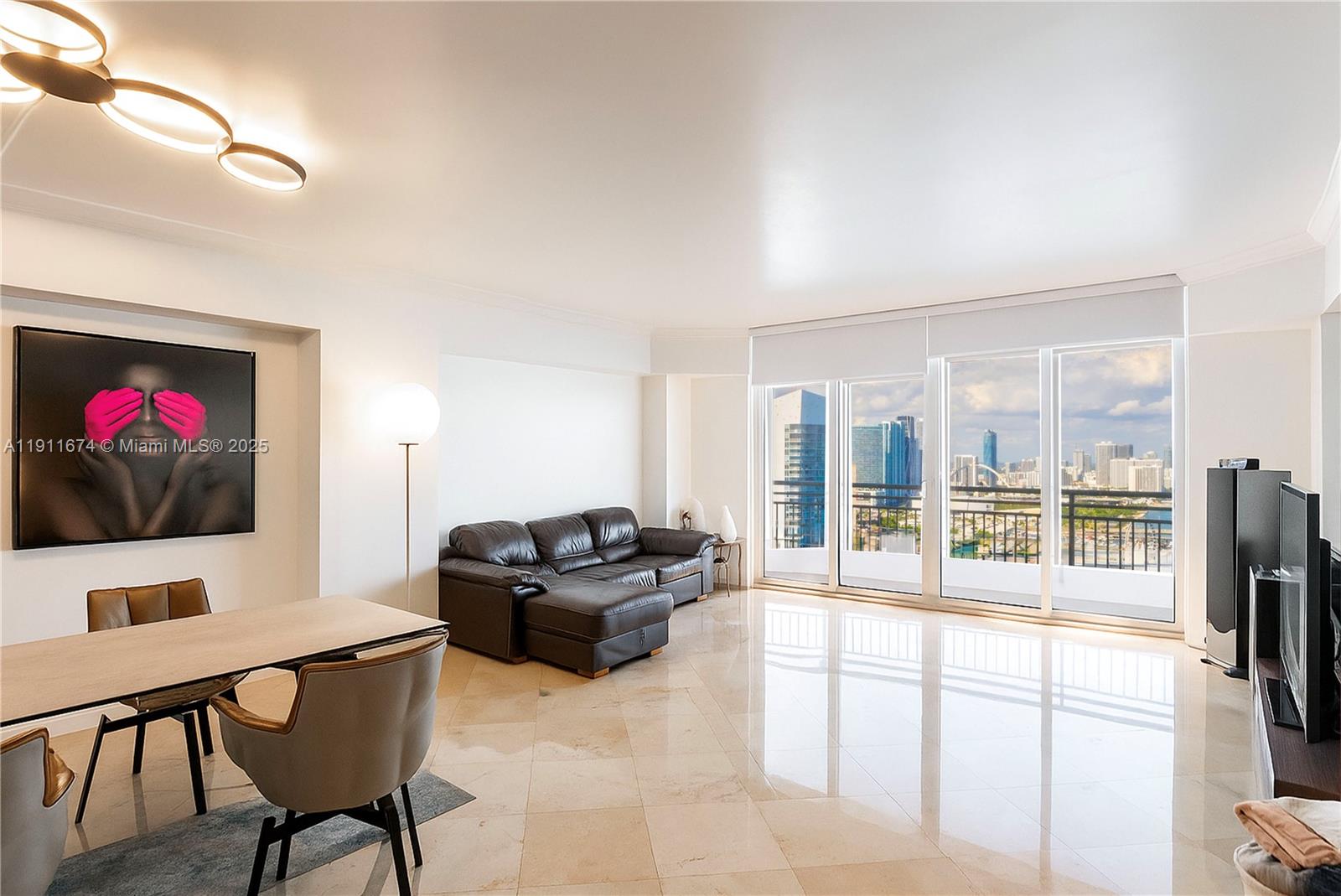 848 Brickell Key Dr #3904 Miami, FL 33131