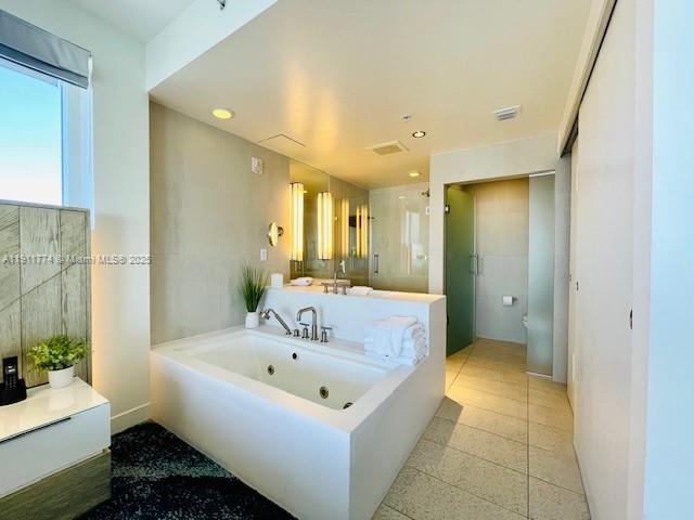 3101 Bayshore Dr #1701 Fort Lauderdale, FL 33304