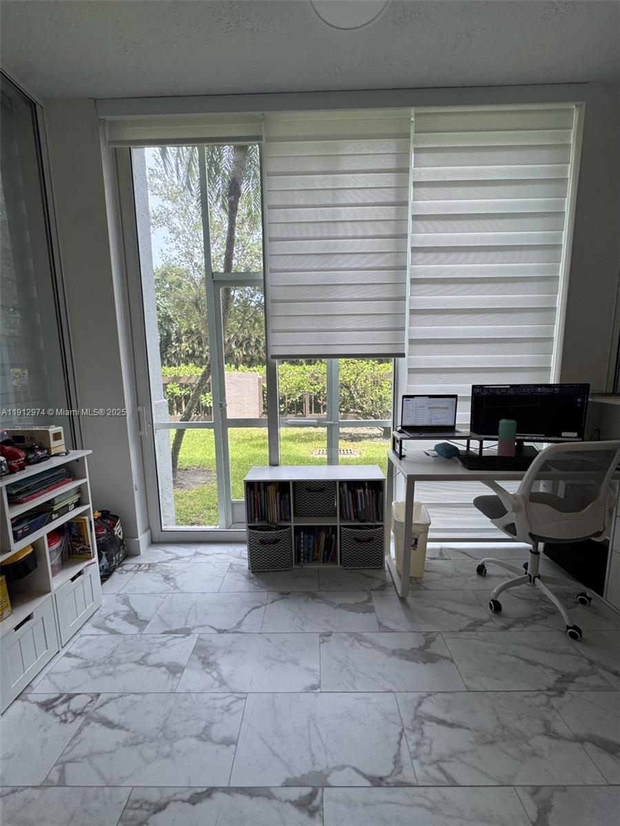 9725 NW 52nd St #114 Doral, FL 33178