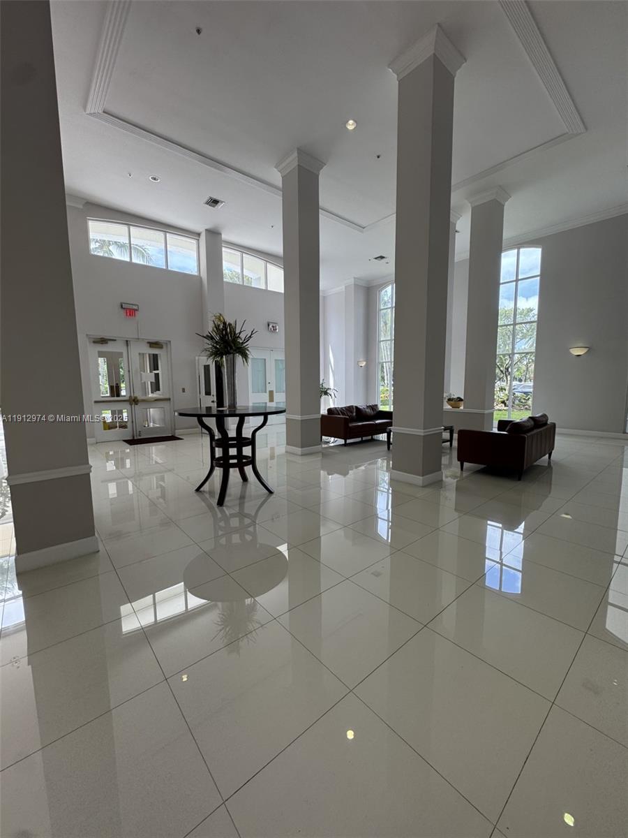 9725 NW 52nd St #114 Doral, FL 33178