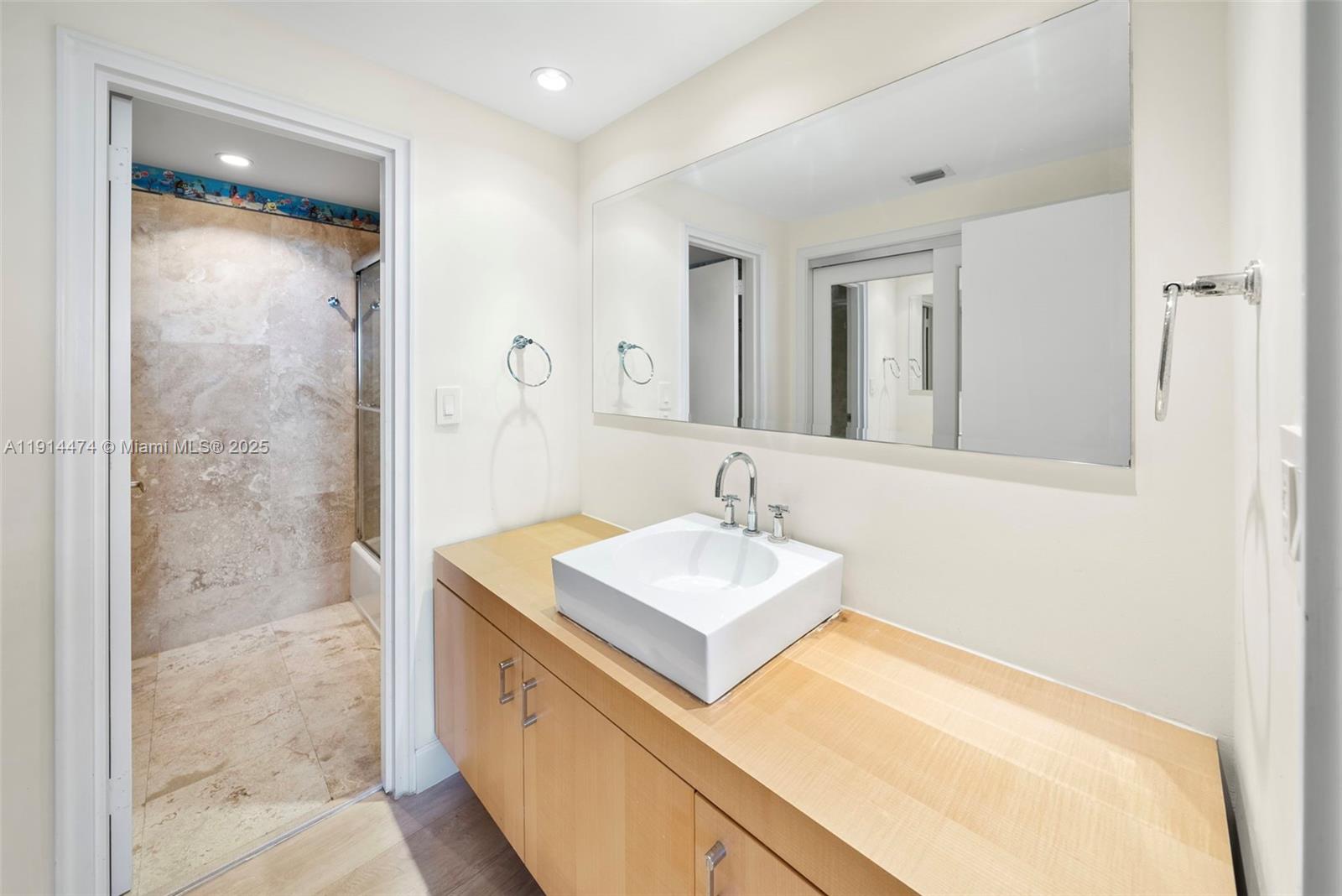 200 Ocean Ln Dr #501 Key Biscayne, FL 33149