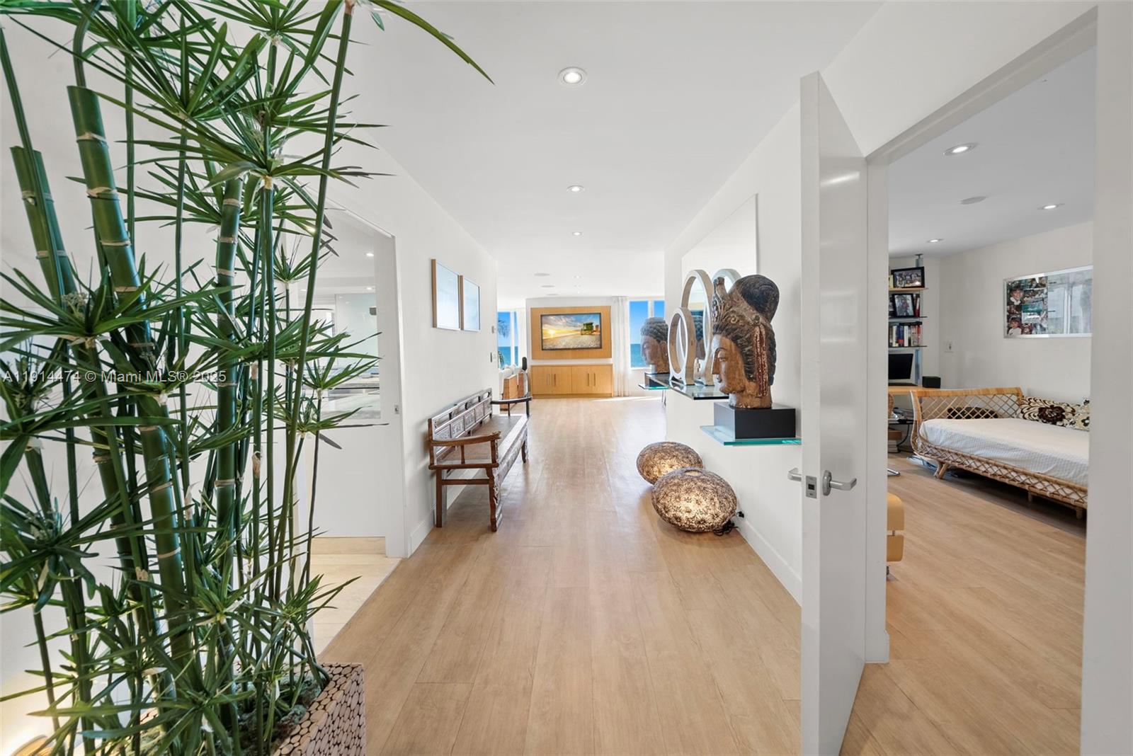 200 Ocean Ln Dr #501 Key Biscayne, FL 33149