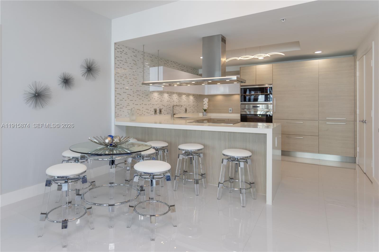 17111 Biscayne Blvd #505 North Miami Beach, FL 33160