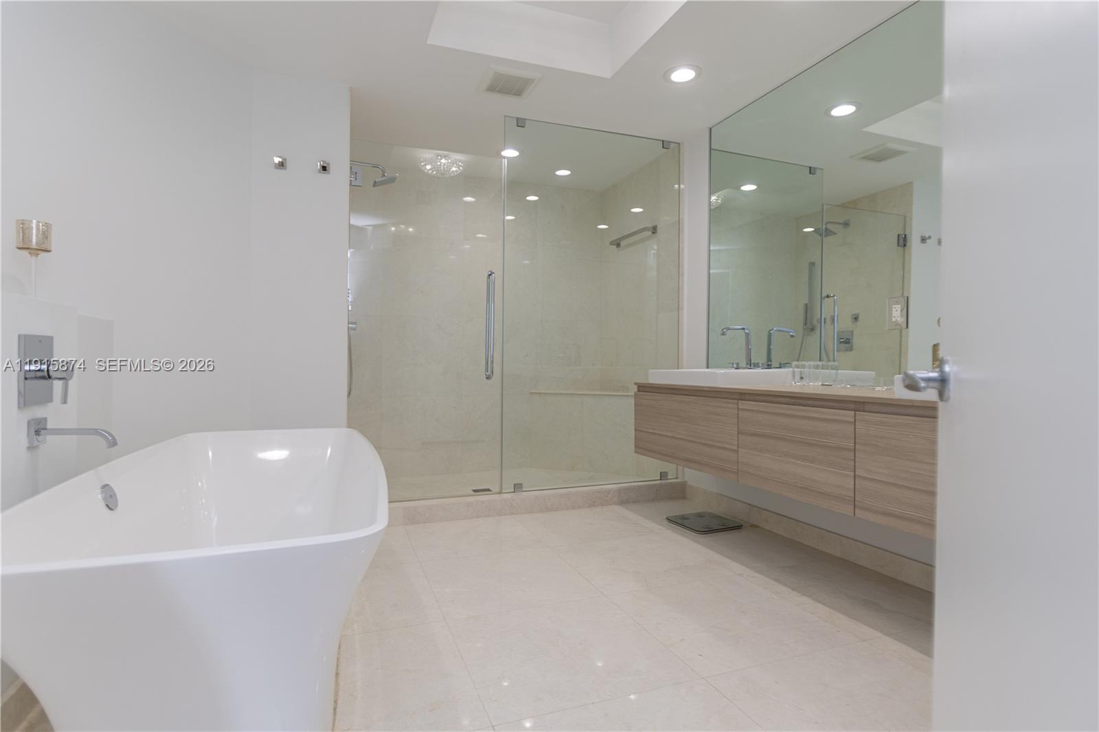 17111 Biscayne Blvd #505 North Miami Beach, FL 33160