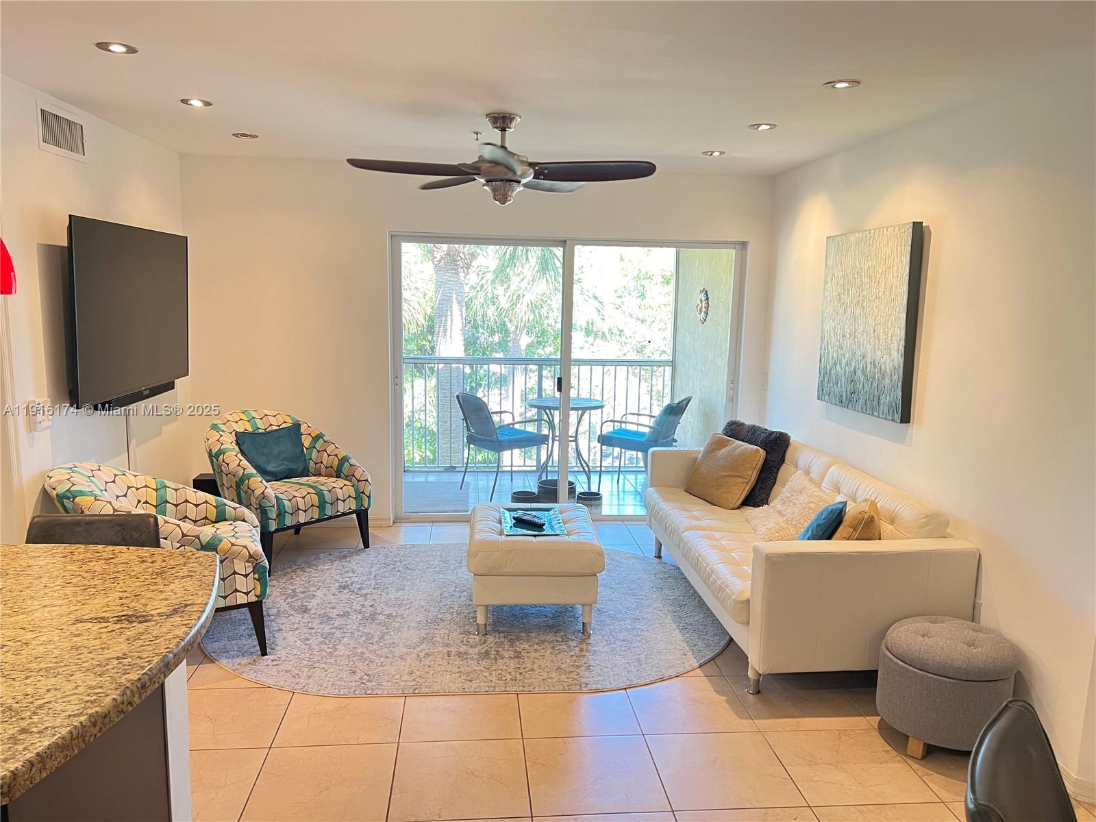 460 S Park Rd #6-303