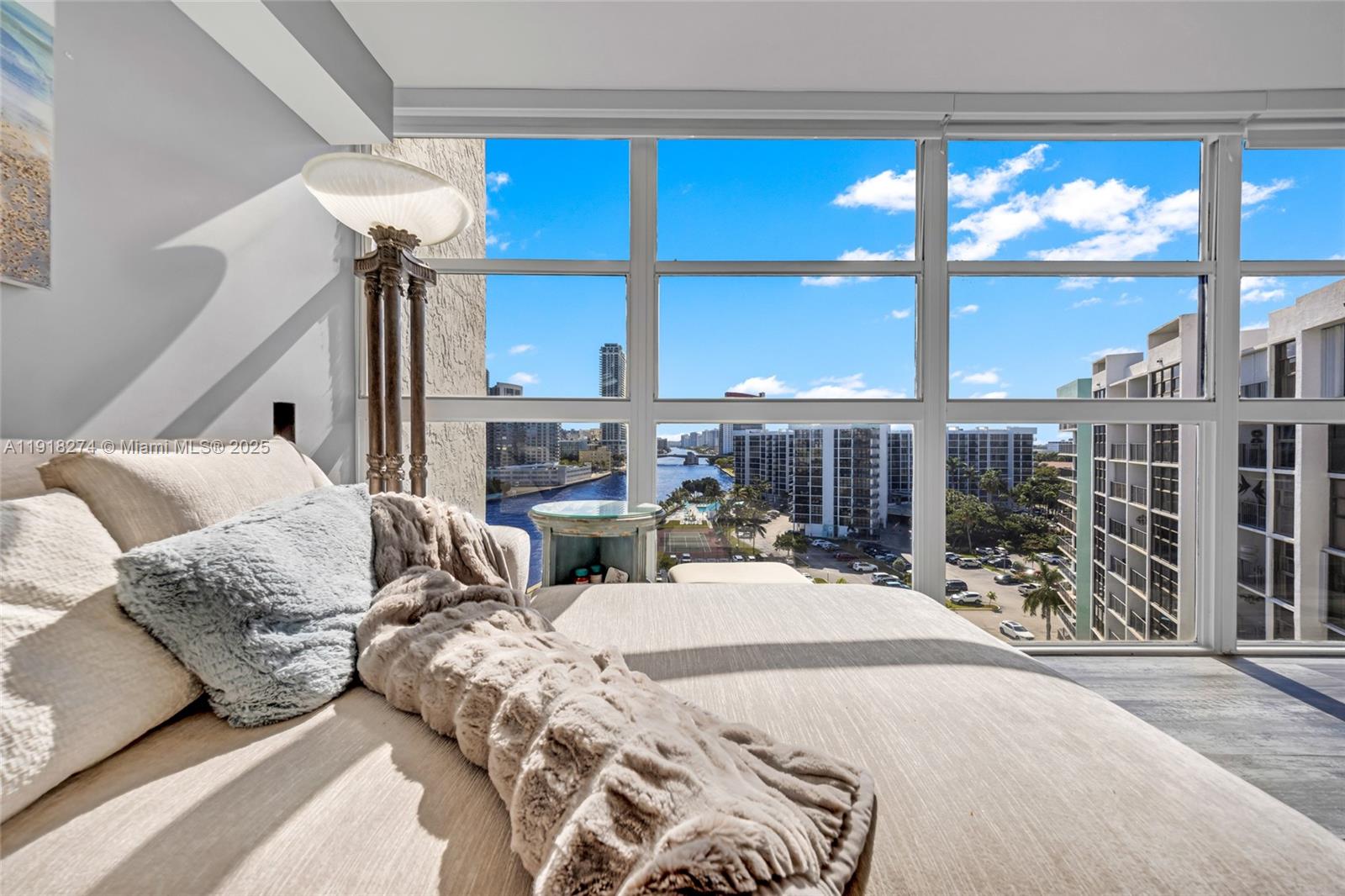 400 Leslie Dr #1014 Hallandale Beach, FL 33009