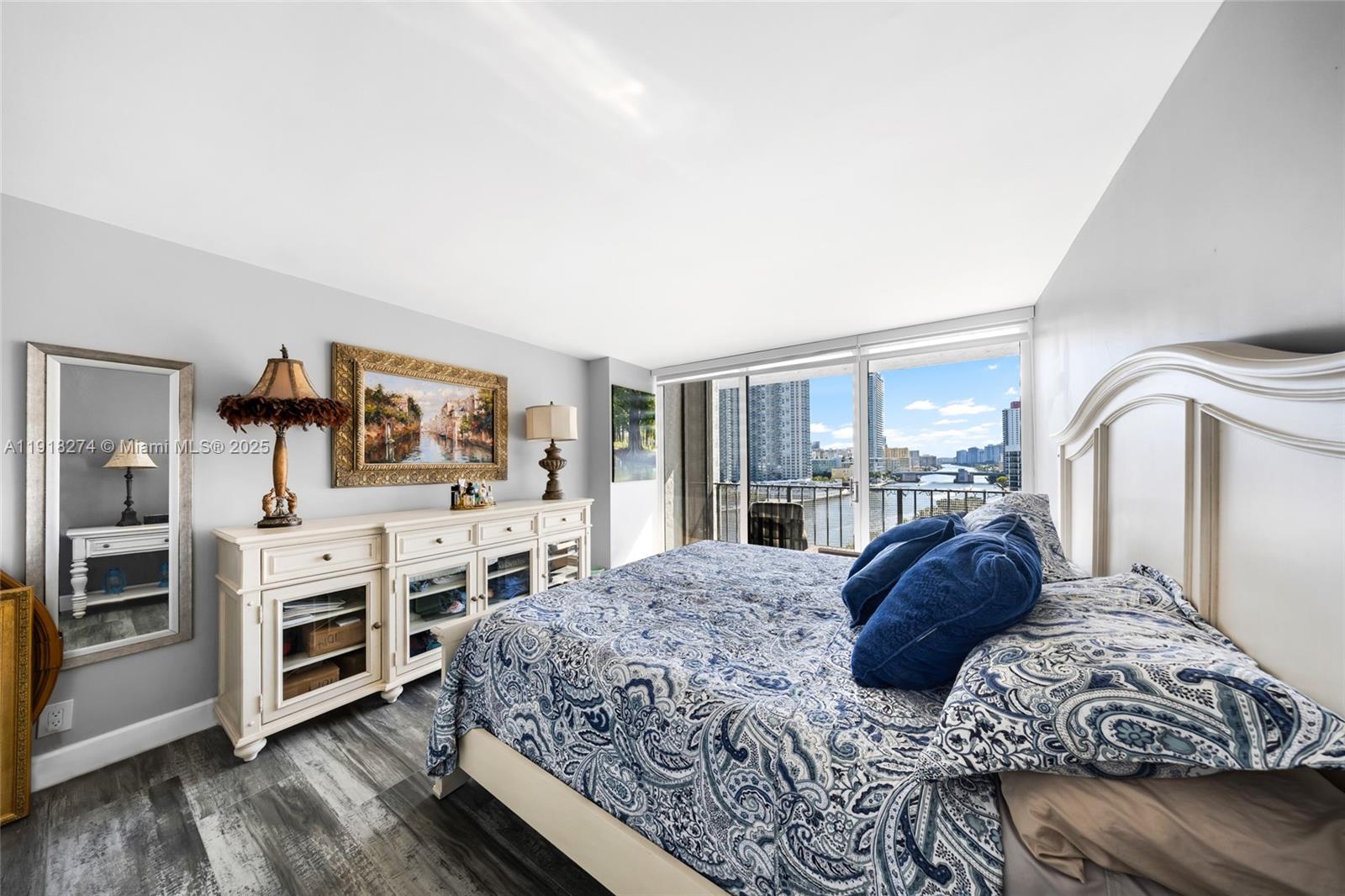 400 Leslie Dr #1014 Hallandale Beach, FL 33009