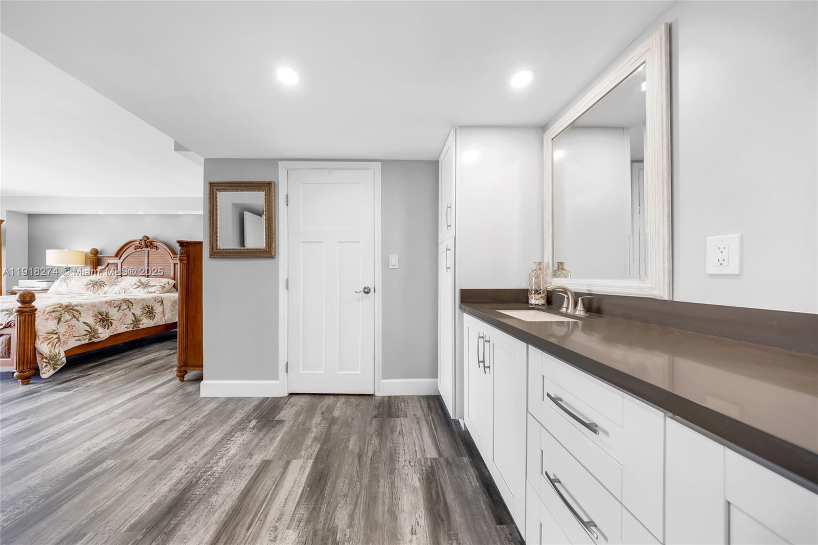 400 Leslie Dr #1014 Hallandale Beach, FL 33009