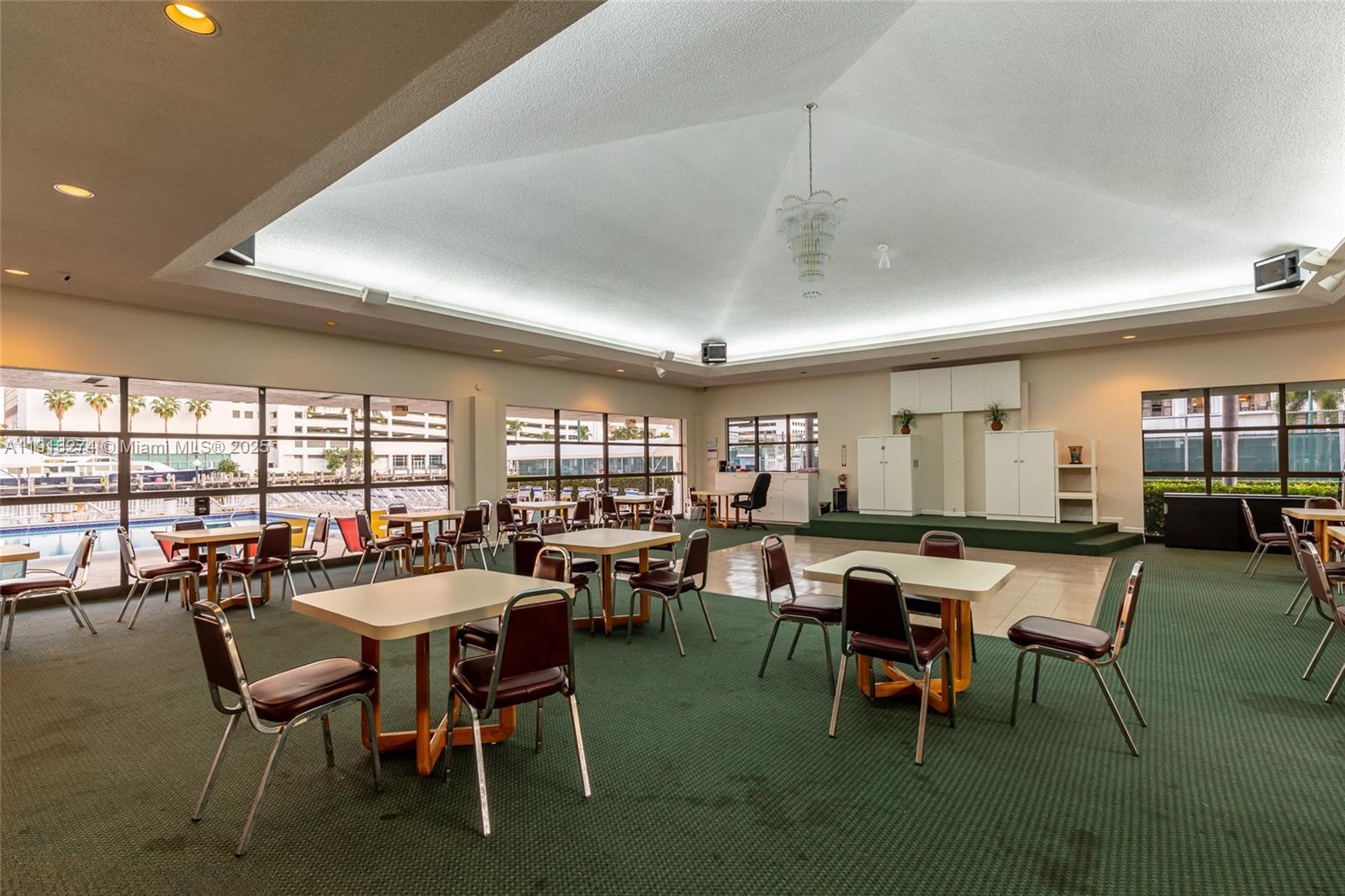 400 Leslie Dr #1014 Hallandale Beach, FL 33009