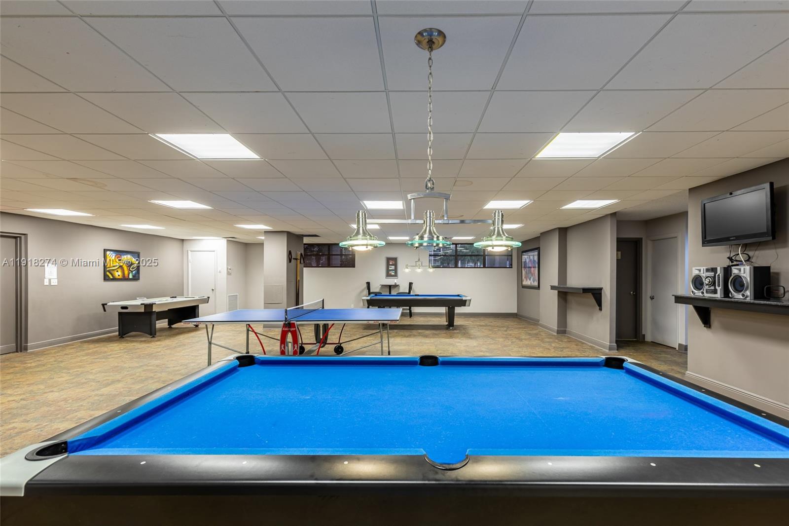 400 Leslie Dr #1014 Hallandale Beach, FL 33009