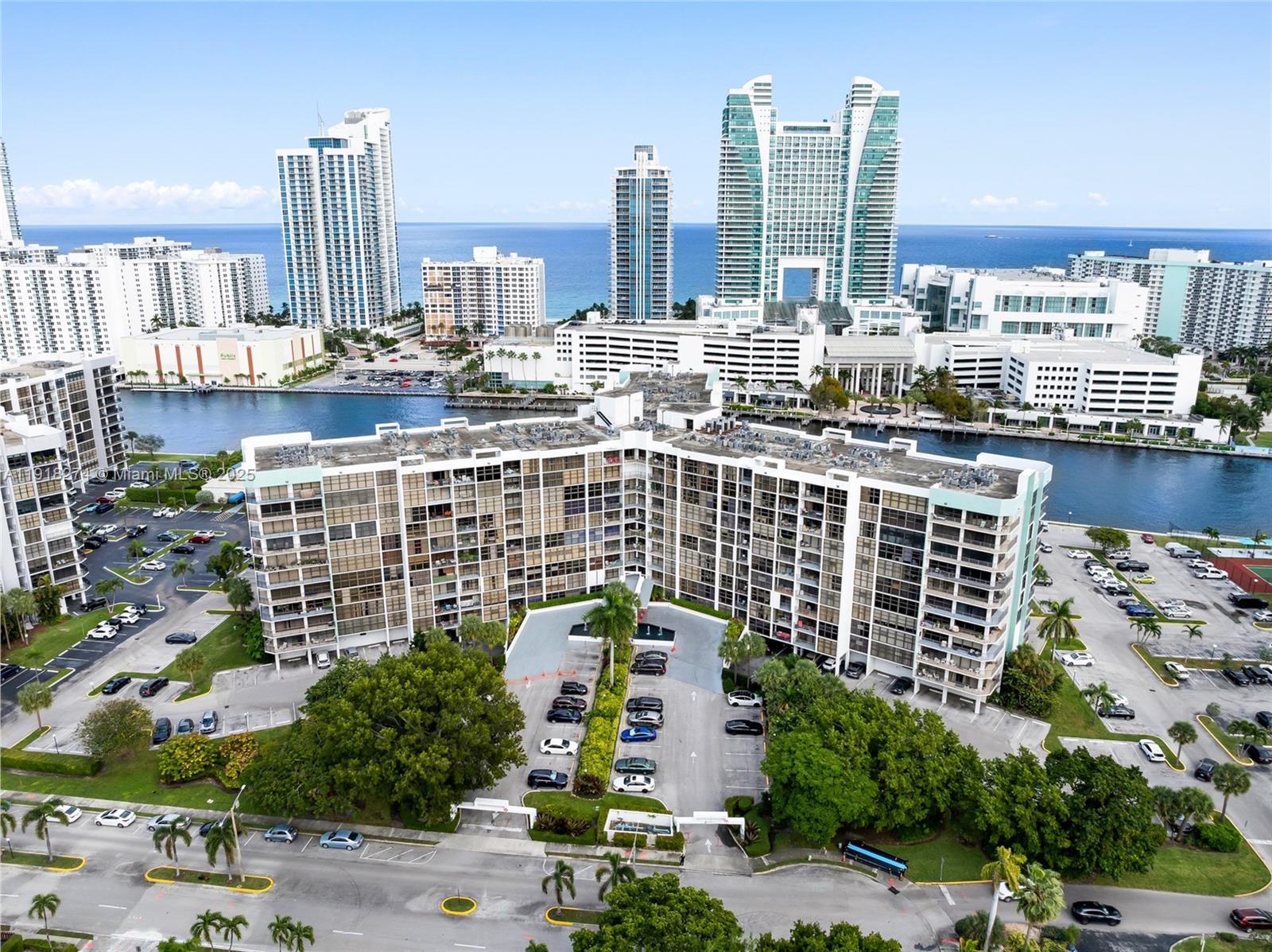 400 Leslie Dr #1014 Hallandale Beach, FL 33009