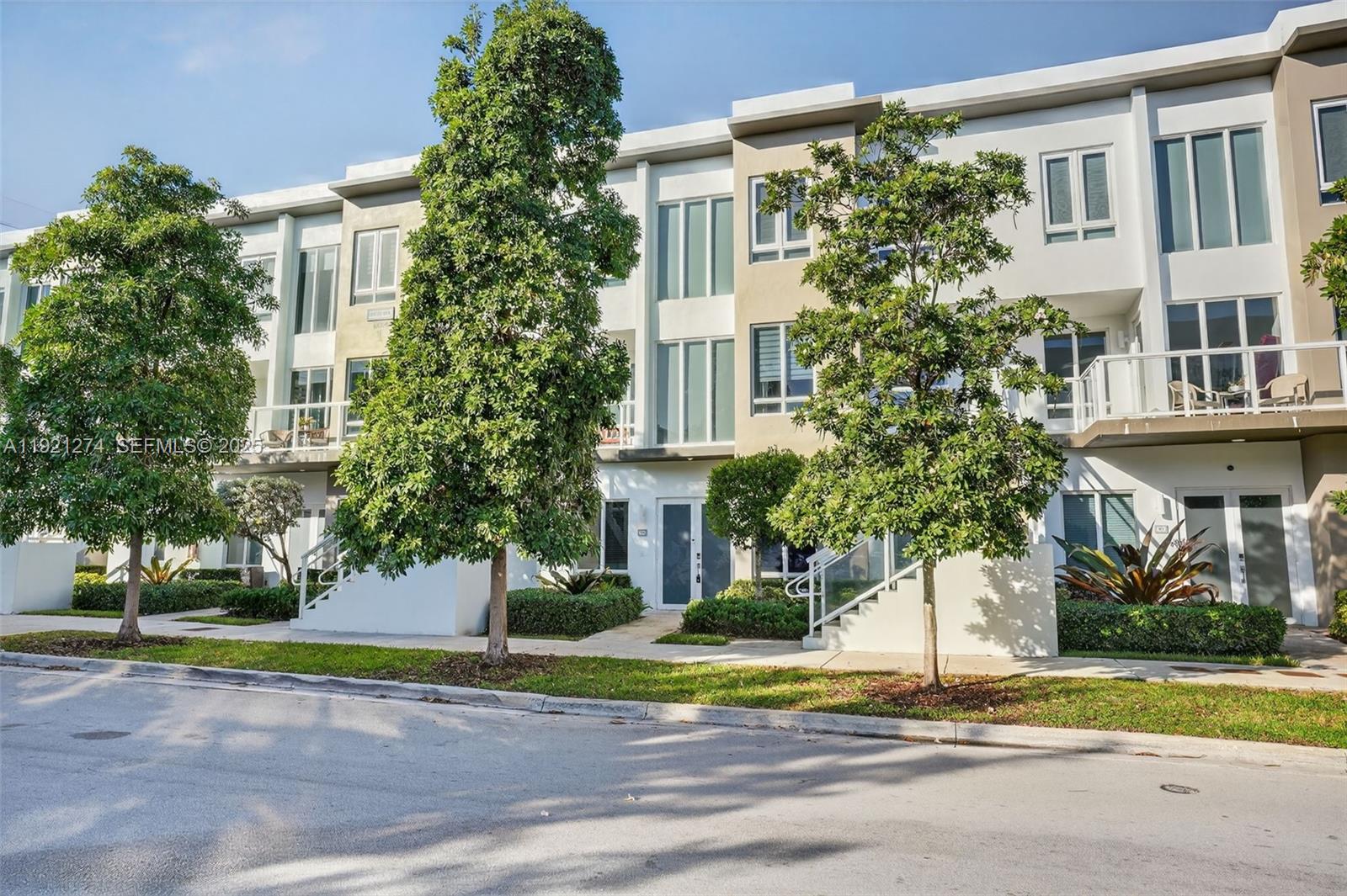 6310 NW 103rd Pl #104