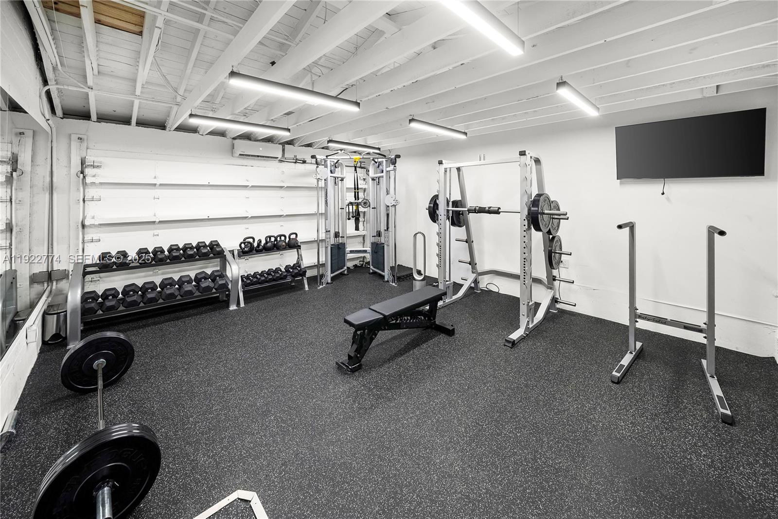 5181 La Gorce Dr Miami Beach, FL 33140