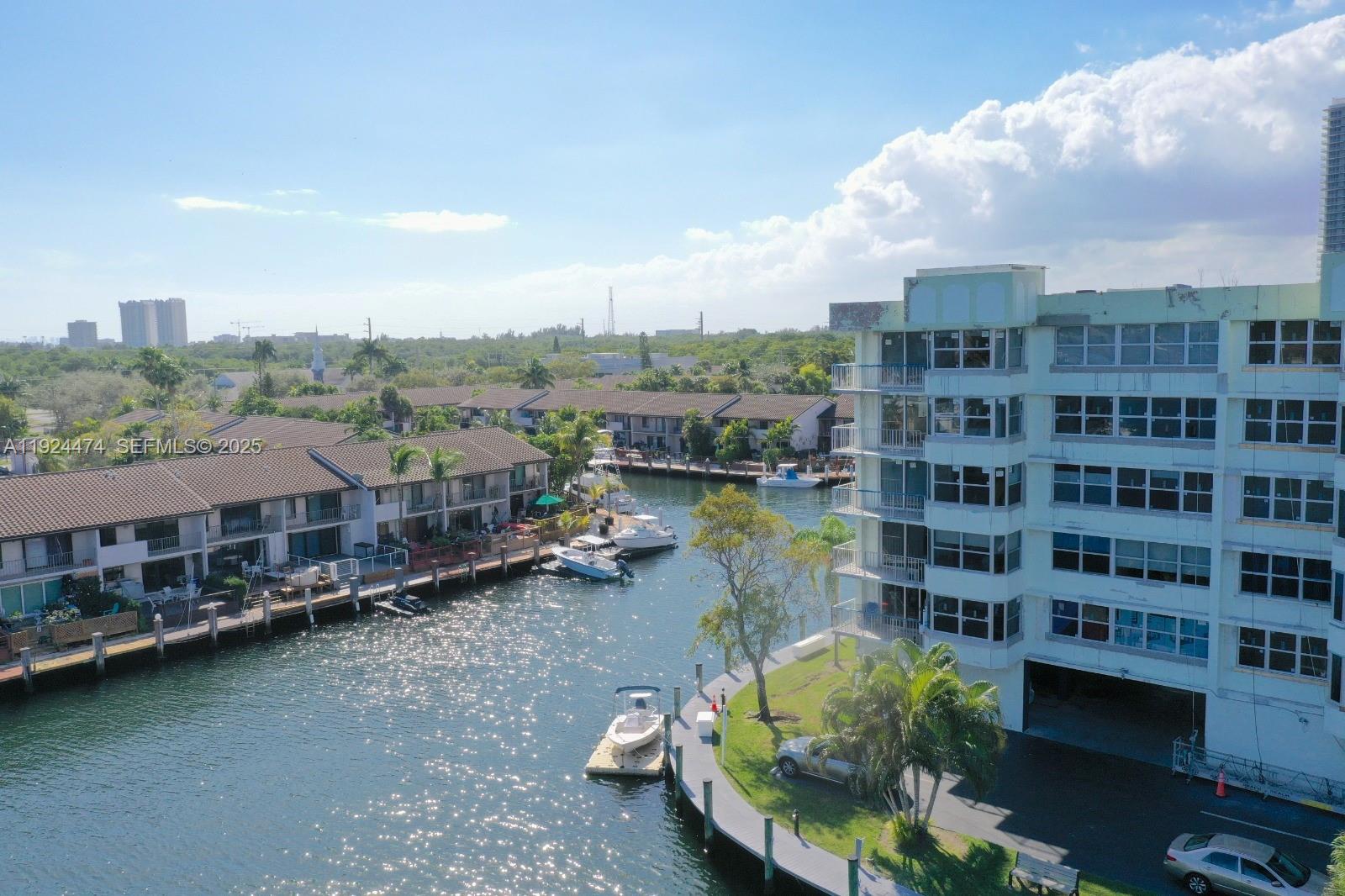 16570 NE 26th Ave #5G BOAT SLIP INCLUDED North Miami Beach, FL 33160