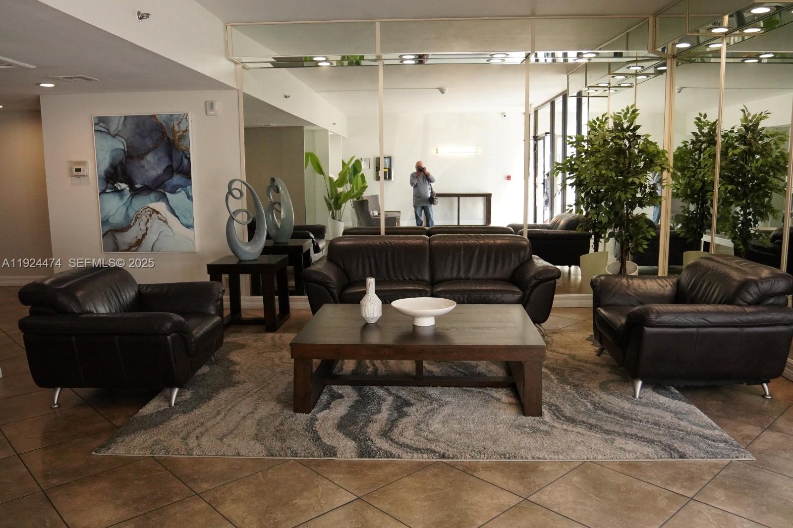 16570 NE 26th Ave #5G BOAT SLIP INCLUDED North Miami Beach, FL 33160