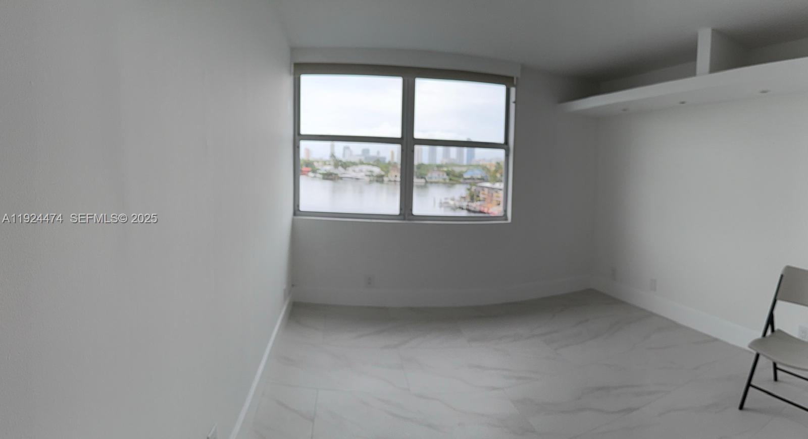 16570 NE 26th Ave #5G BOAT SLIP INCLUDED North Miami Beach, FL 33160