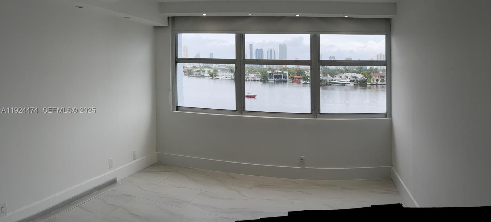 16570 NE 26th Ave #5G BOAT SLIP INCLUDED North Miami Beach, FL 33160