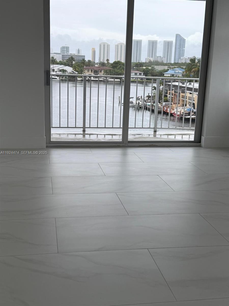 16570 NE 26th Ave #5G BOAT SLIP INCLUDED North Miami Beach, FL 33160